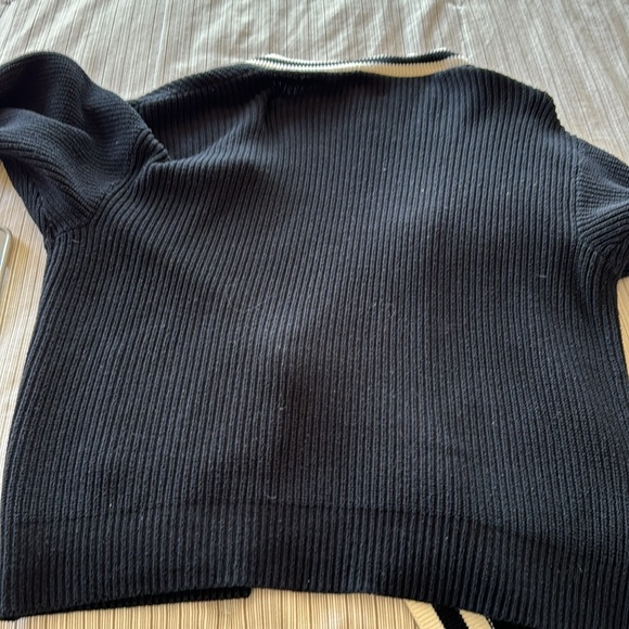 Black with white stripes size, small cardigan, oversized - Picture 5 of 5